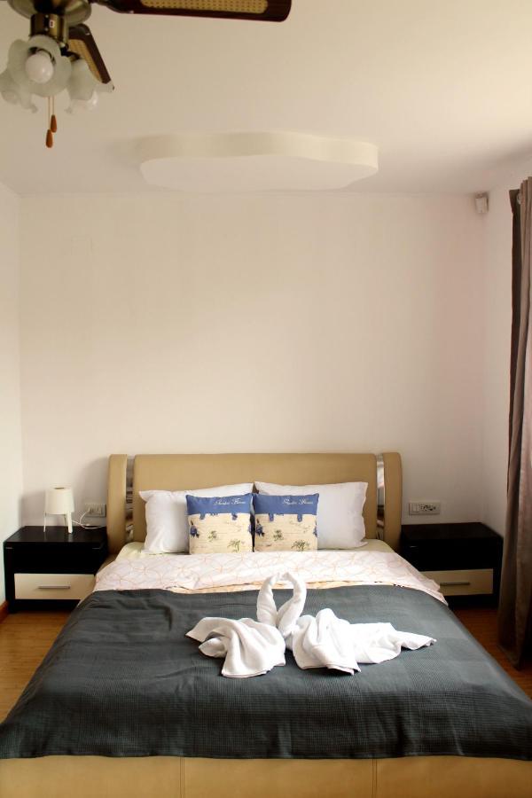 Anuta Hotel Breaza  Ngoại thất bức ảnh
