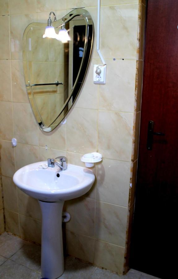 Anuta Hotel Breaza  Ngoại thất bức ảnh
