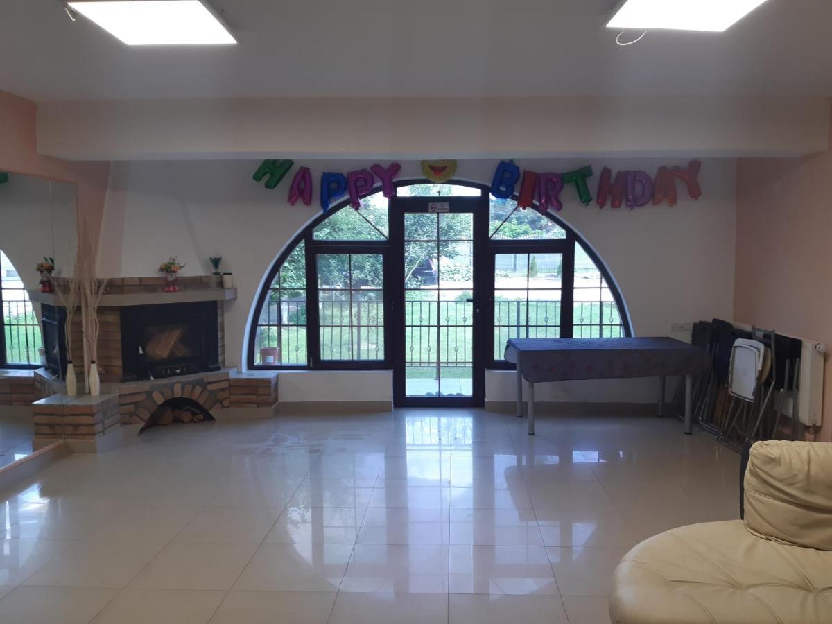 Anuta Hotel Breaza  Ngoại thất bức ảnh